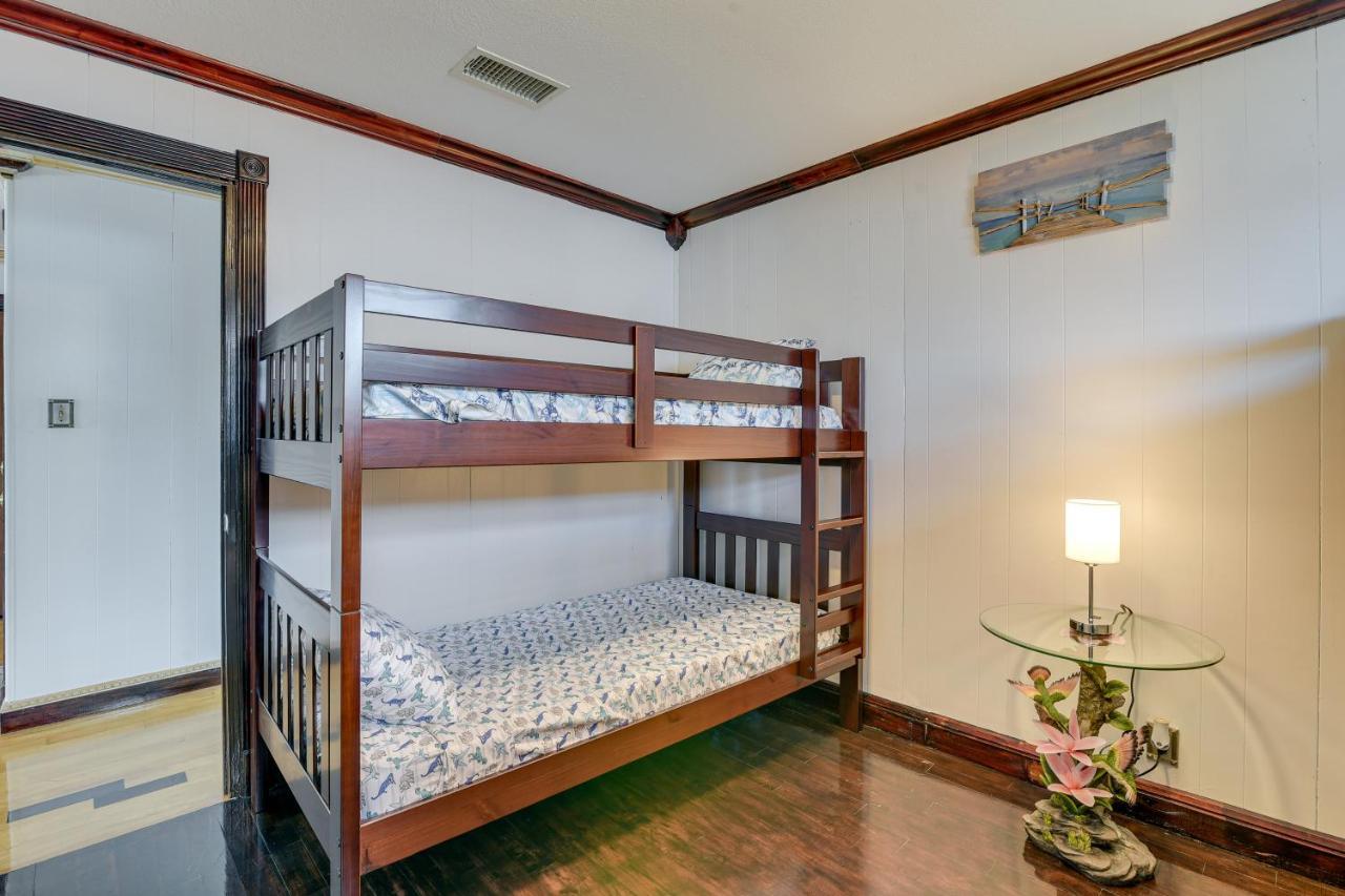 Waterfront Galveston Bay Retreat - 4 Mi To Beach! Exterior photo